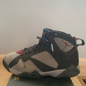 Jordan 7: Gray, black size 10 men show